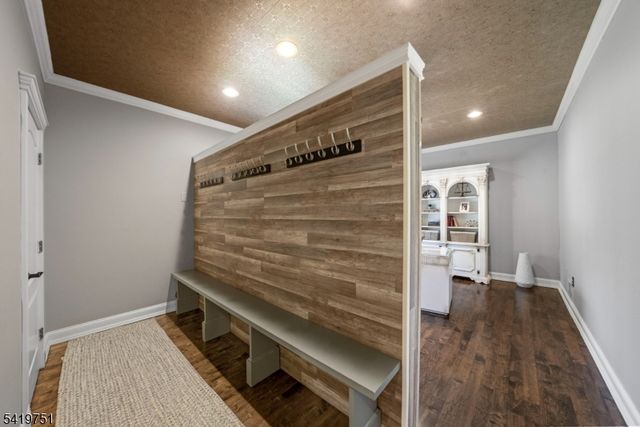 28 Woodshire Ter, Montville Twp., NJ 07082