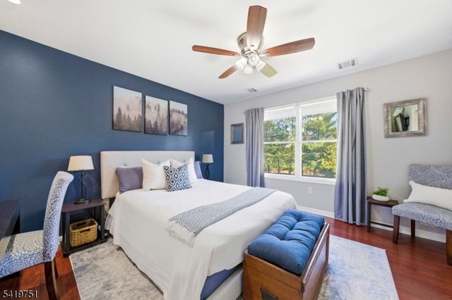 28 Woodshire Ter, Montville Twp., NJ 07082