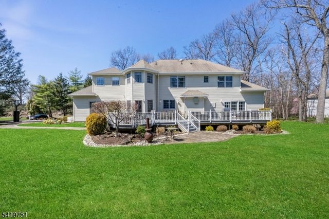28 Woodshire Ter, Montville Twp., NJ 07082