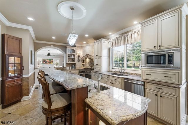 28 Woodshire Ter, Montville Twp., NJ 07082