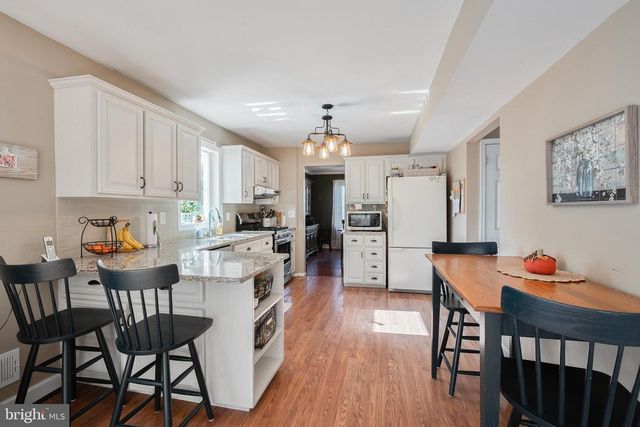 29 LIBERTY DR, Dayton, NJ 08810