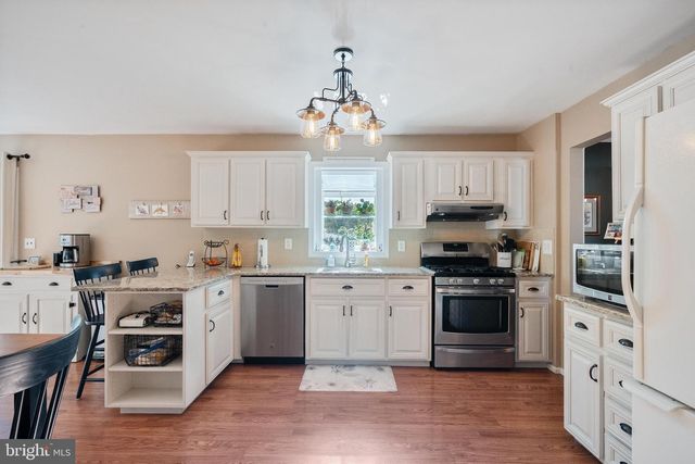 29 LIBERTY DR, Dayton, NJ 08810