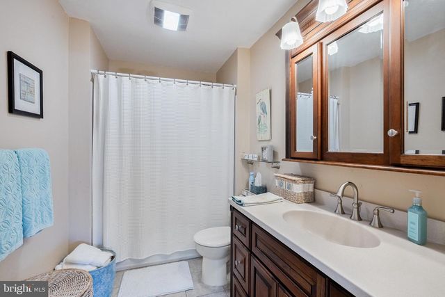 29 LIBERTY DR, Dayton, NJ 08810