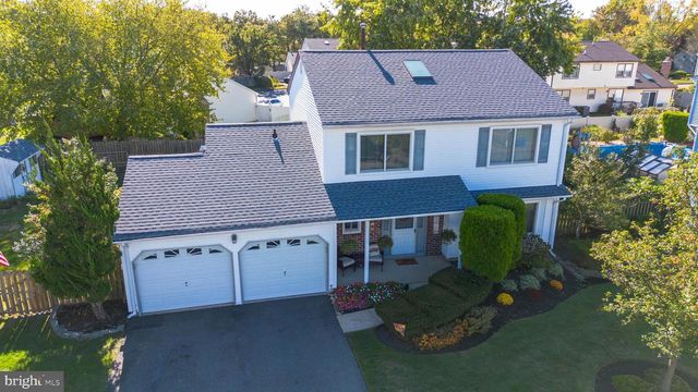 29 LIBERTY DR, Dayton, NJ 08810