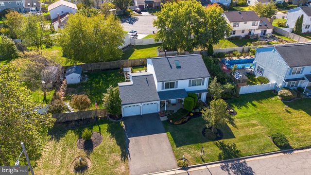 29 LIBERTY DR, Dayton, NJ 08810