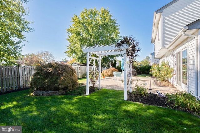 29 LIBERTY DR, Dayton, NJ 08810