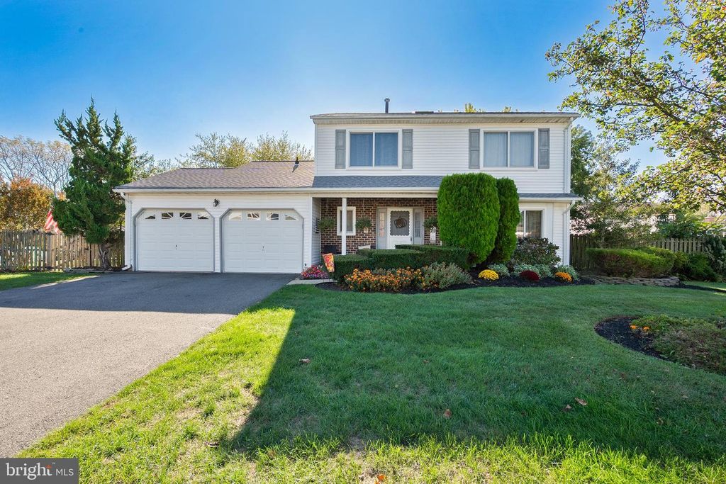 29 LIBERTY DR, Dayton, NJ 08810