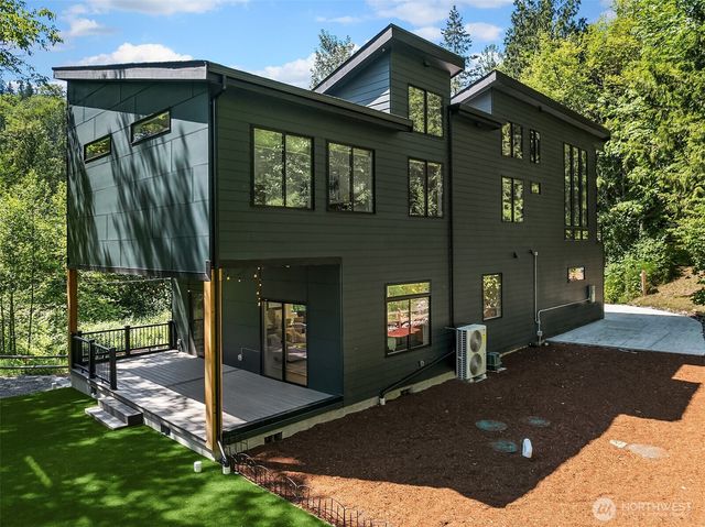 5512 Preston Fall City Road SE, Fall City, WA 98024