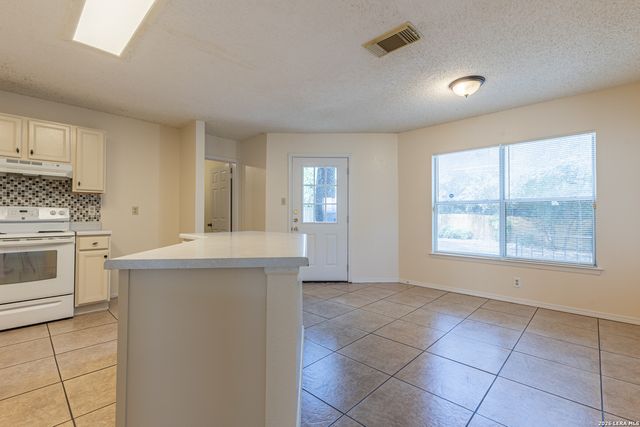 7835 SANDPIPER PARK DR, San Antonio, TX 78249