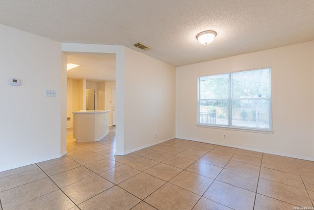 7835 SANDPIPER PARK DR, San Antonio, TX 78249