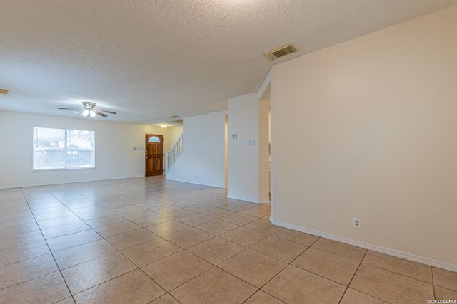 7835 SANDPIPER PARK DR, San Antonio, TX 78249
