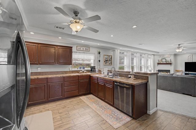 5020 E Fm 120, Denison, TX 75021