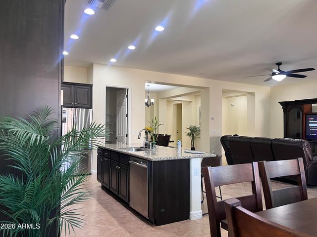 2208 E INDIAN WELLS Drive, Gilbert, AZ 85298