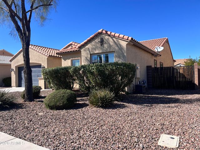 2208 E INDIAN WELLS Drive, Gilbert, AZ 85298