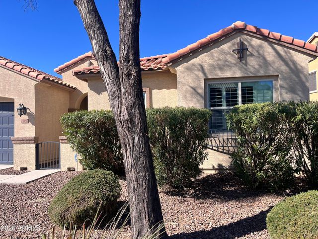 2208 E INDIAN WELLS Drive, Gilbert, AZ 85298