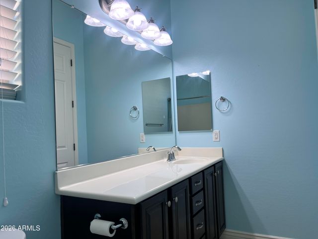 2208 E INDIAN WELLS Drive, Gilbert, AZ 85298