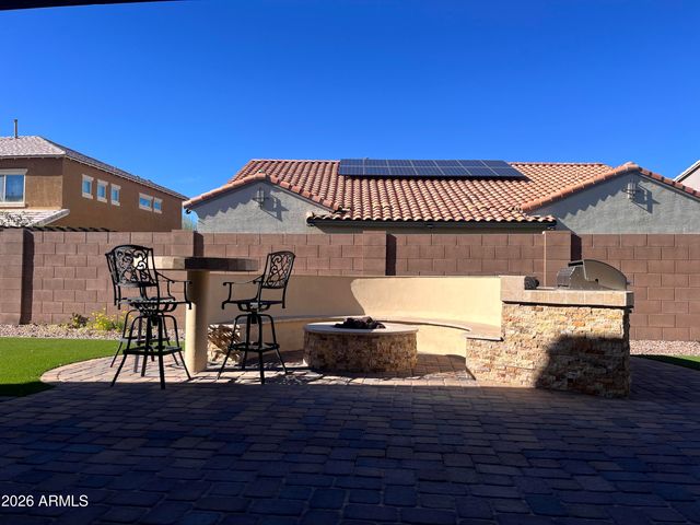 2208 E INDIAN WELLS Drive, Gilbert, AZ 85298