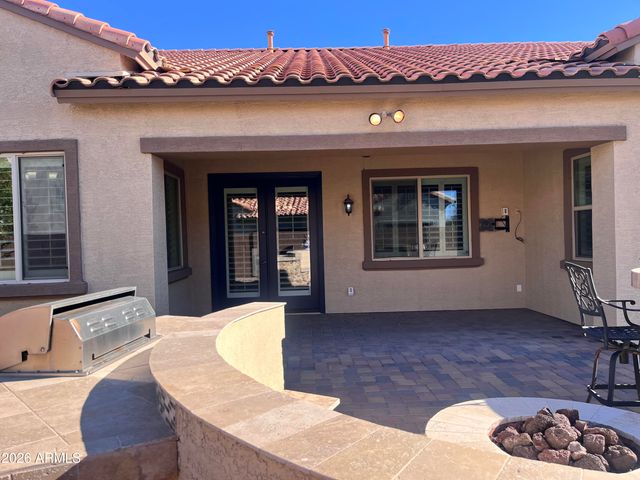 2208 E INDIAN WELLS Drive, Gilbert, AZ 85298