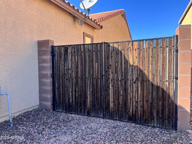 2208 E INDIAN WELLS Drive, Gilbert, AZ 85298