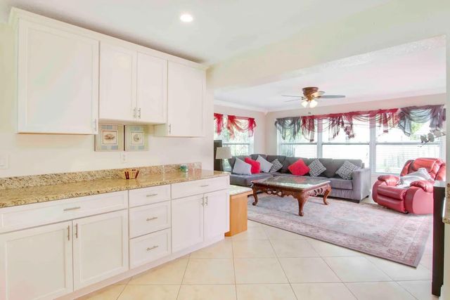 19185 SE Homewood Avenue, Jupiter, FL 33469