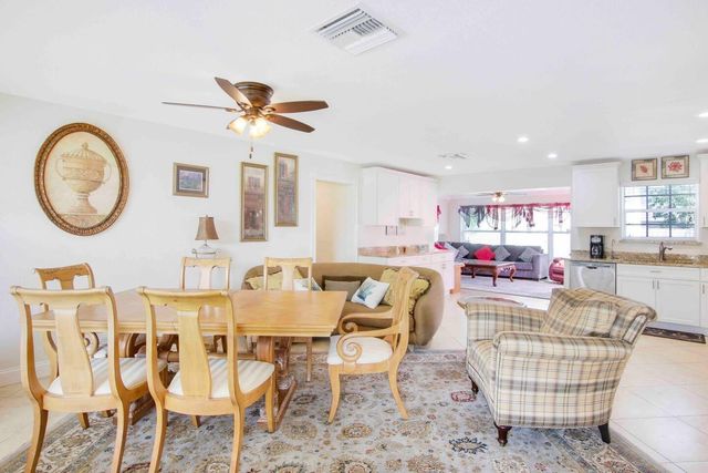 19185 SE Homewood Avenue, Jupiter, FL 33469