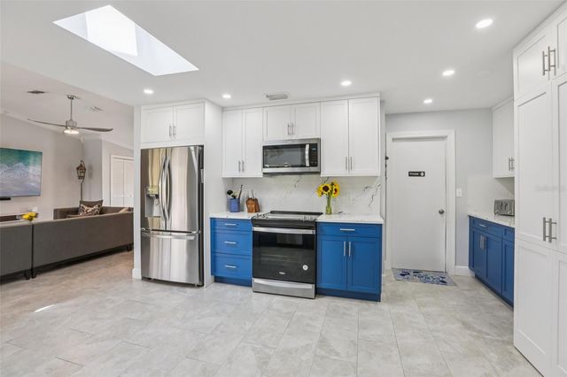 5916 OAKHURST DRIVE, Seminole, FL 33772