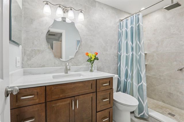 5916 OAKHURST DRIVE, Seminole, FL 33772