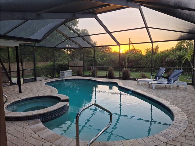 5916 OAKHURST DRIVE, Seminole, FL 33772