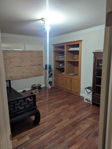 1729 W Spruce Avenue, Fresno, CA 93711