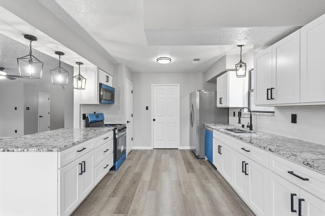 7628 Oakland Avenue NE, Albuquerque, NM 87122