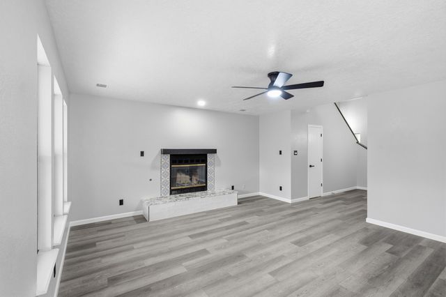 7628 Oakland Avenue NE, Albuquerque, NM 87122