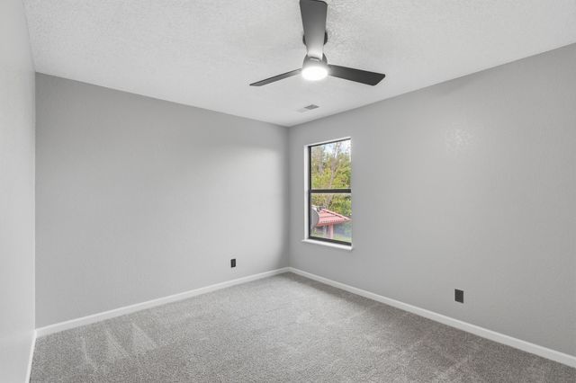 7628 Oakland Avenue NE, Albuquerque, NM 87122