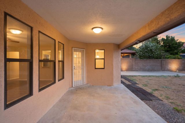 7628 Oakland Avenue NE, Albuquerque, NM 87122