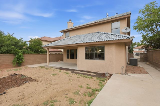 7628 Oakland Avenue NE, Albuquerque, NM 87122