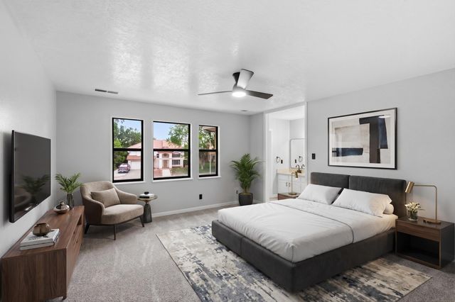 7628 Oakland Avenue NE, Albuquerque, NM 87122
