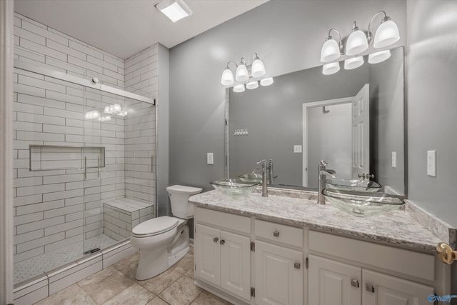 2011 Shady Grove Lane, Decatur, AL 35603