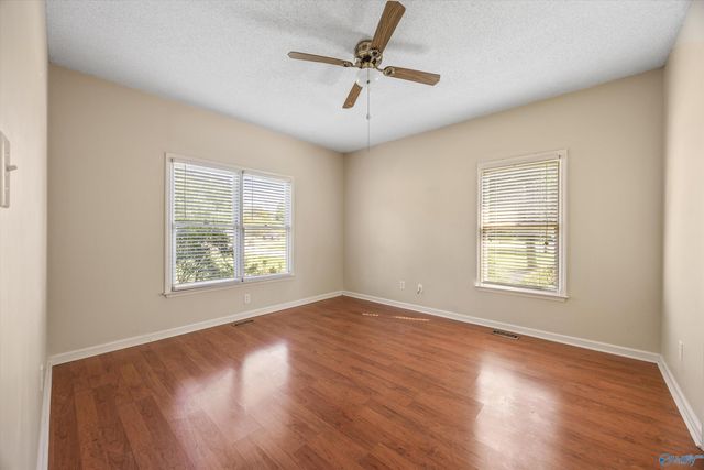 2011 Shady Grove Lane, Decatur, AL 35603