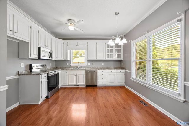 2011 Shady Grove Lane, Decatur, AL 35603