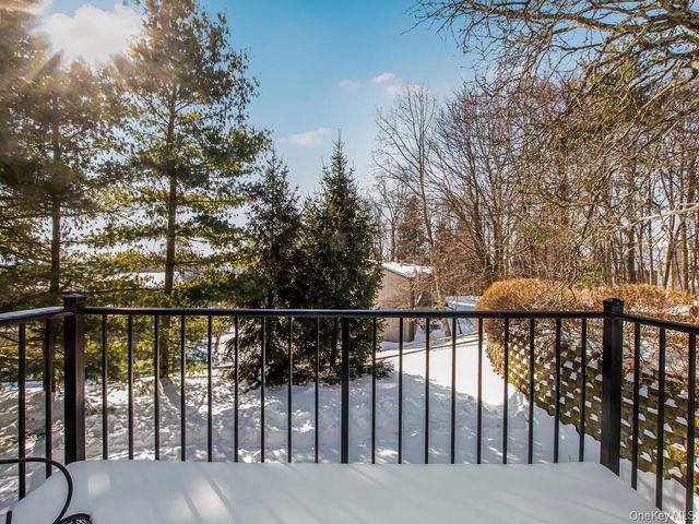 31 Winchester Avenue, Peekskill, NY 10566