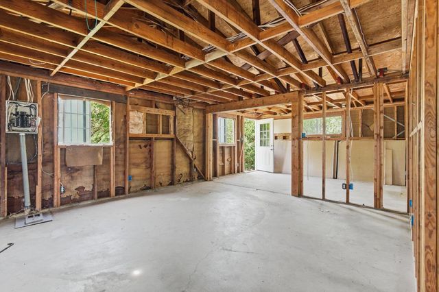8818 Grant Line Rd, Elk Grove, CA 95624