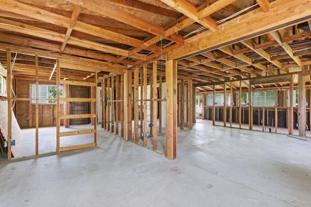 8818 Grant Line Rd, Elk Grove, CA 95624