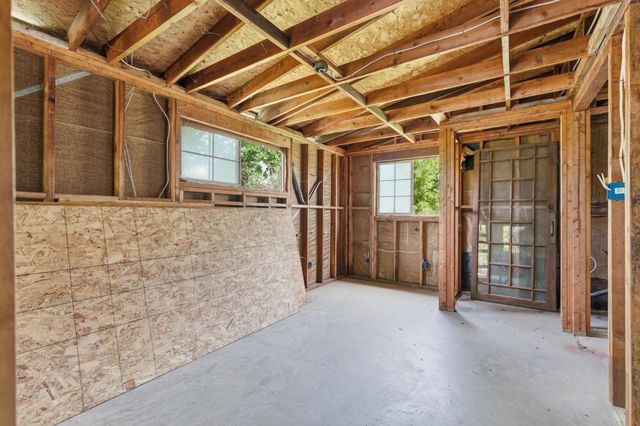 8818 Grant Line Rd, Elk Grove, CA 95624