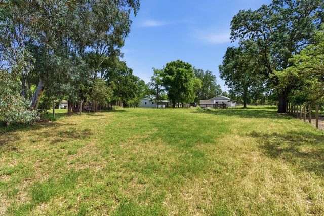8818 Grant Line Rd, Elk Grove, CA 95624
