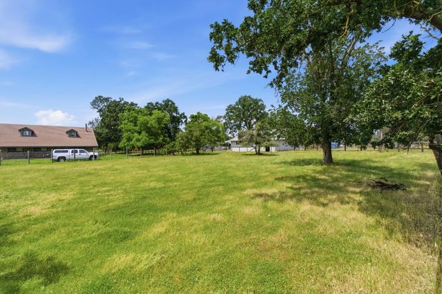 8818 Grant Line Rd, Elk Grove, CA 95624