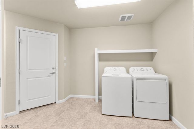 6257 Olde Lockford Court, Las Vegas, NV 89139
