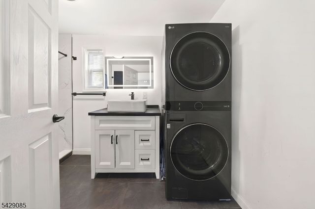 71 Spring St, Nutley Twp., NJ 07110
