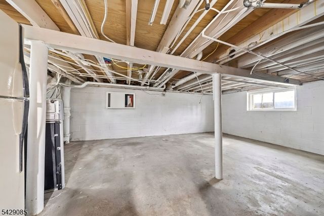 71 Spring St, Nutley Twp., NJ 07110
