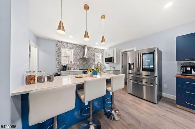 71 Spring St, Nutley Twp., NJ 07110