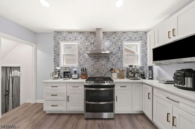 71 Spring St, Nutley Twp., NJ 07110