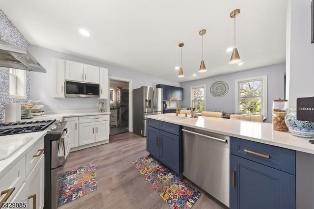 71 Spring St, Nutley Twp., NJ 07110